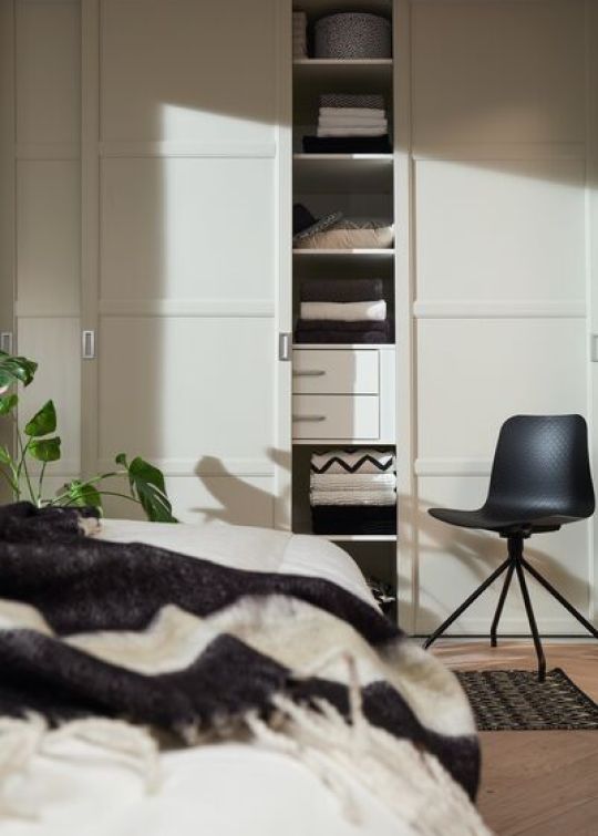 small-Systeem R-40 met SMB Paneeldeurpakket-staand.jpg